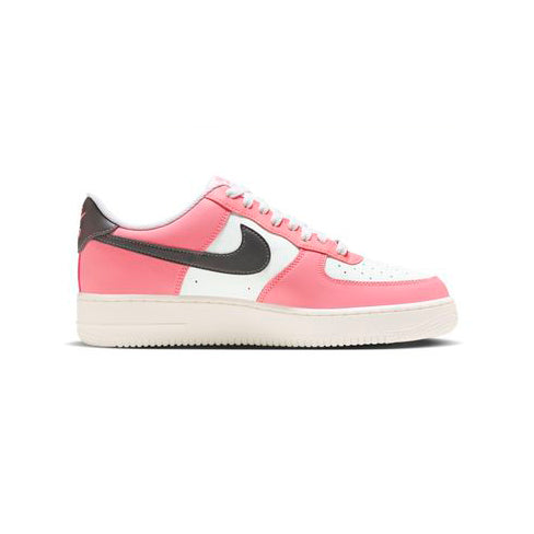 Nike Air Force 1 Low Rosa Pink Foam con Dettagli Neri