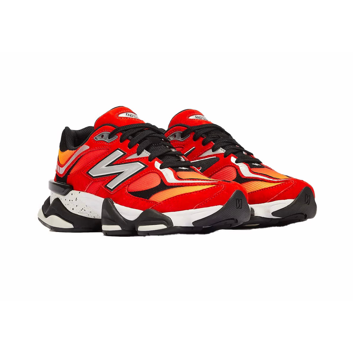 New Balance 9060 Scarpe Uomo Rosse Gialle e Nere Design Futuristico
