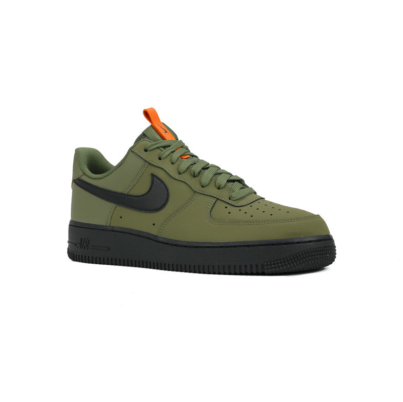Nike Air Force 1 Low Verde Oliva con Dettagli Neri e Arancioni