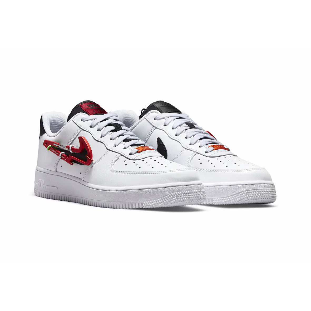 Nike Air Force 1 Low Bianco con Swoosh e Moschettone Rosso
