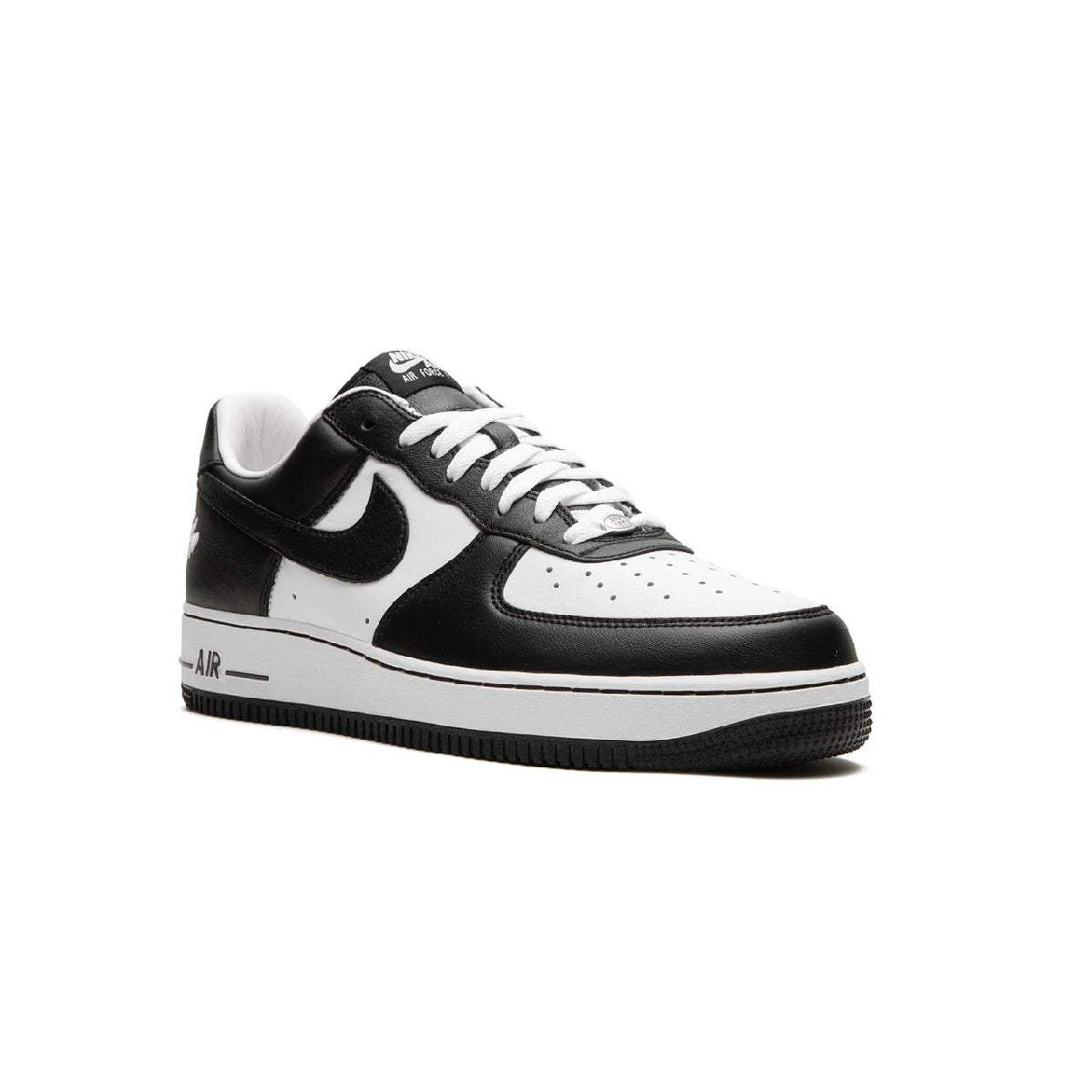 Nike Air Force 1 Low Bianco e Nero Panda x Terror Squad